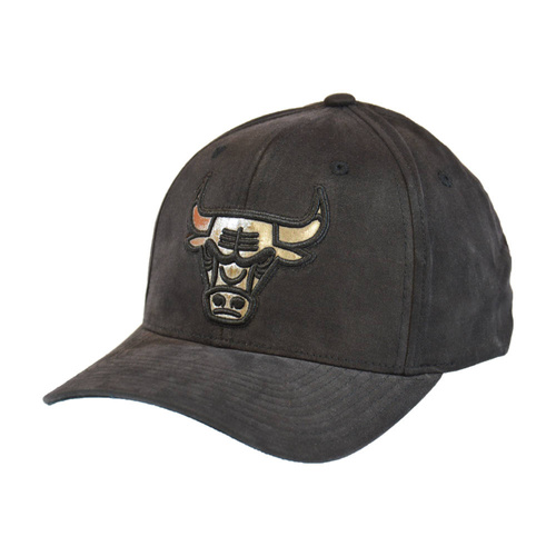 Czapka z daszkiem Mitchell & Ness NBA Overwased Metallic Chicago Bulls