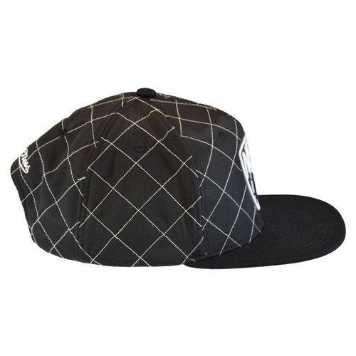 Czapka z daszkiem Mitchell & Ness NBA Quilted Taslan Snapback Brooklyn Nets - HHSS3170-BNEYYPPPBLCK