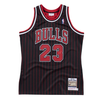 Mitchell & Ness Michael Jordan NBA Chicago Bulls 1995/96 Authentic Jersey - AJY4AC18126-CBUBLCK96MJO