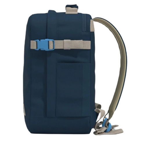 Travel backpack Cabin Zero Classic Tech 28L blue grotto hand luggage for the plane - CZ332420