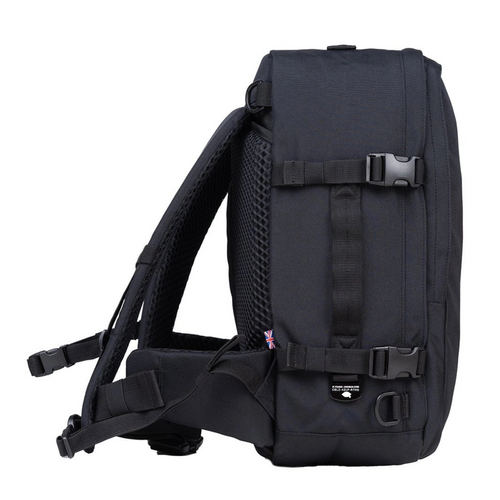 Travel backpack Cabin Zero Classic Pro 32L Absolute Black hand luggage for the plane - CZ261201