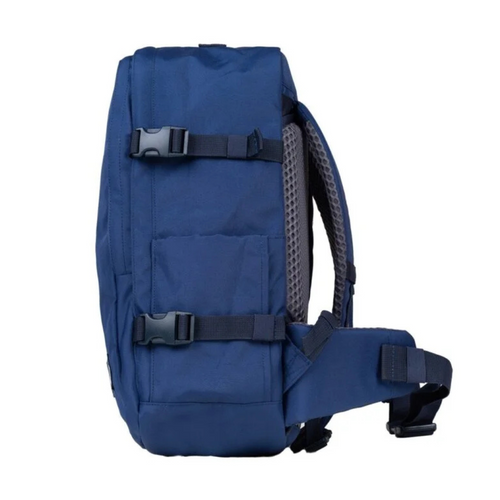 Travel backpack Cabin Zero Classic Pro 32L Navy hand luggage for the plane - CZ261205