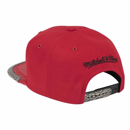 Czapka z daszkiem Mitchell & Ness Day 3 Snapback NBA Chicago Bulls Czerwona - 6HSSMM19505-CBUSCWH